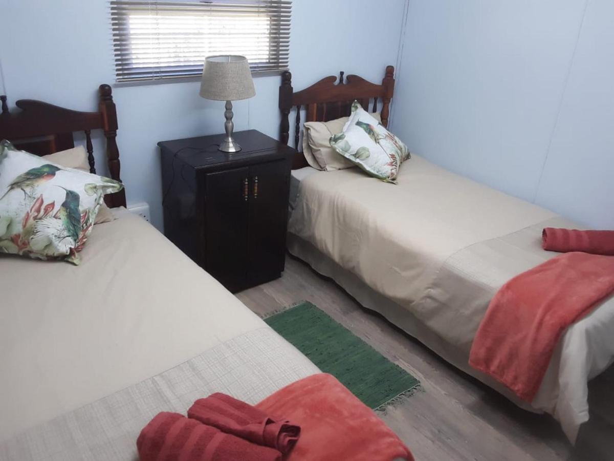 Nadine'S Self-Catering Accommodation ستورمزريفير المظهر الخارجي الصورة