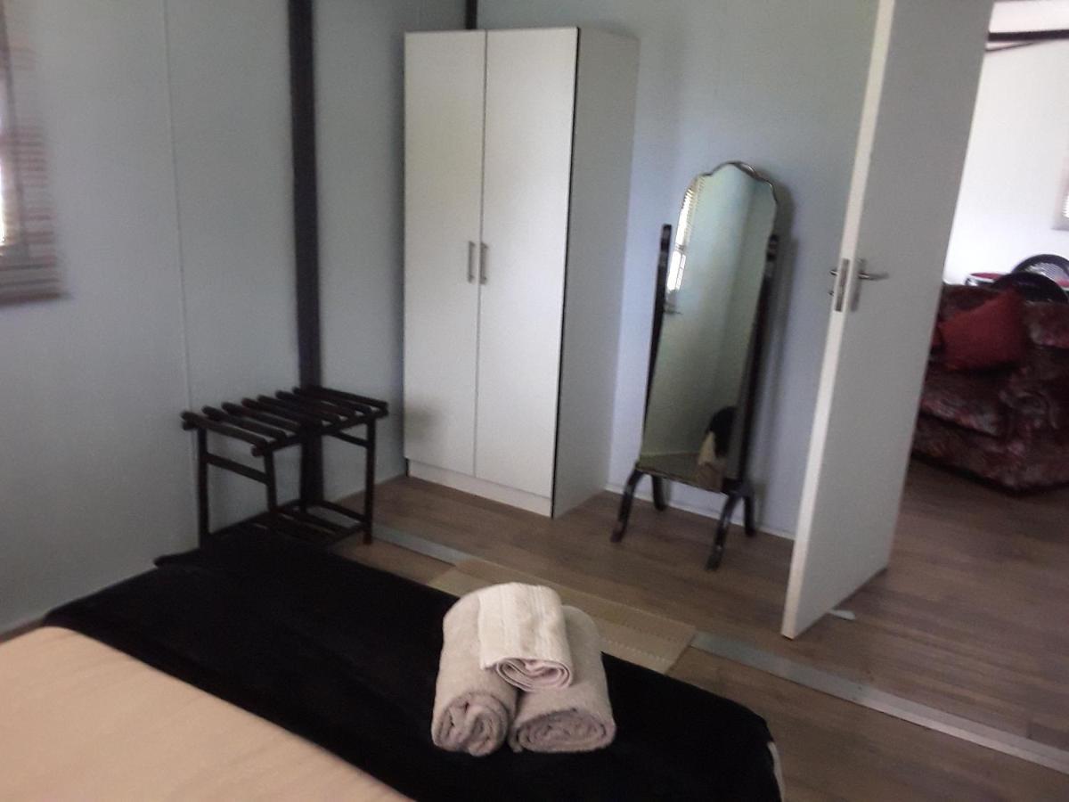 Nadine'S Self-Catering Accommodation ستورمزريفير المظهر الخارجي الصورة